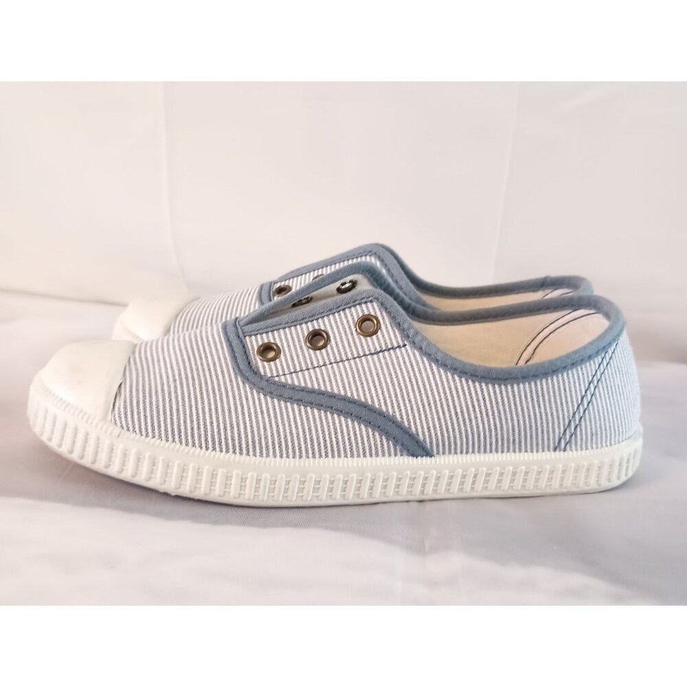 Boden Girls Laceless Canvas Sneakers Blue Stripe Slip On Shoes EU 32 US 1